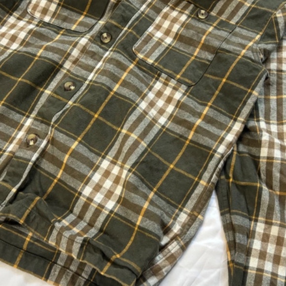 Cotton On Green Striped Button-Up Shirt Men’s Size Small – Streetwear - Picture 3 of 5